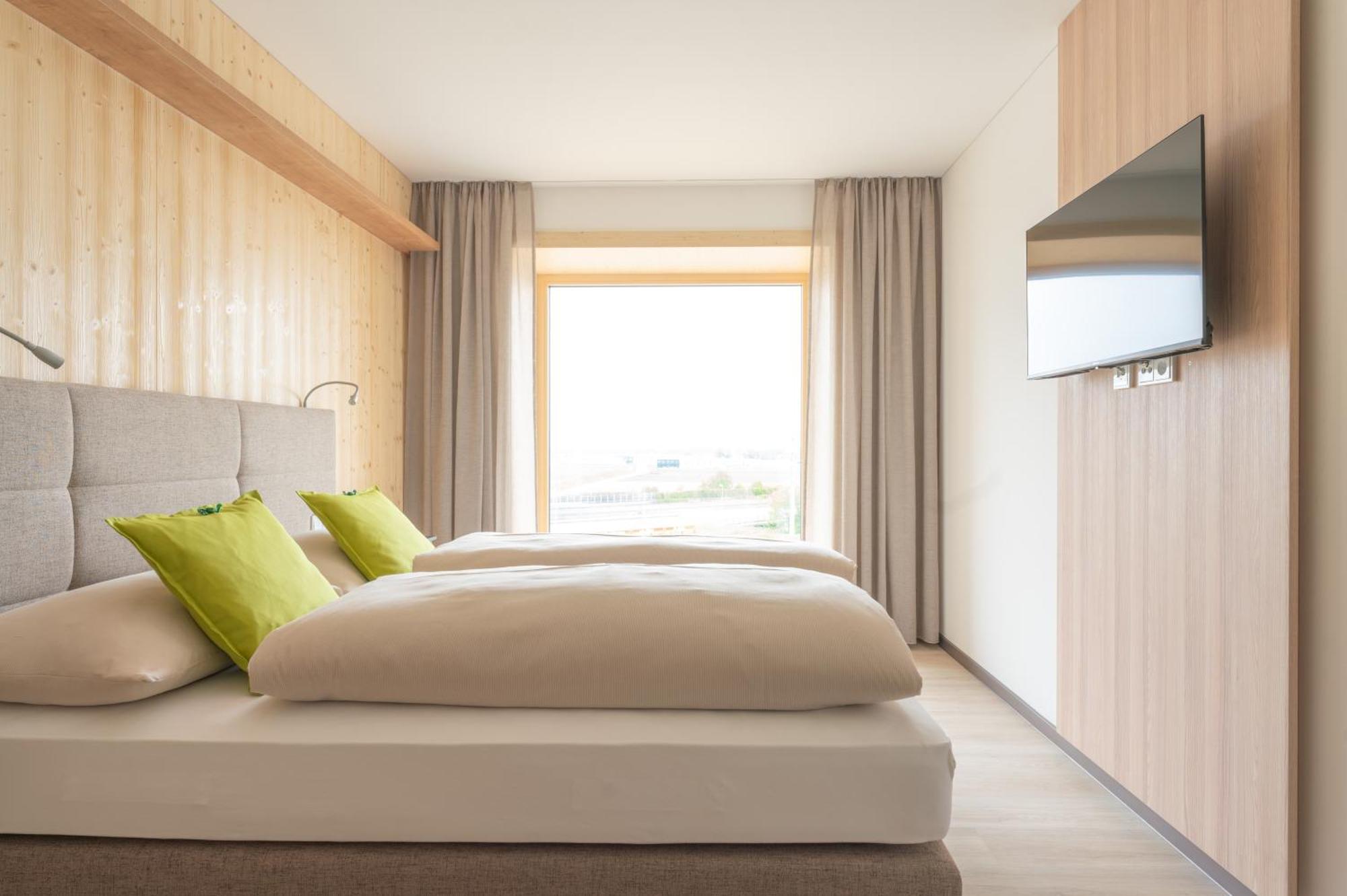 Eee Hotel Eberstalzell Bagian luar foto