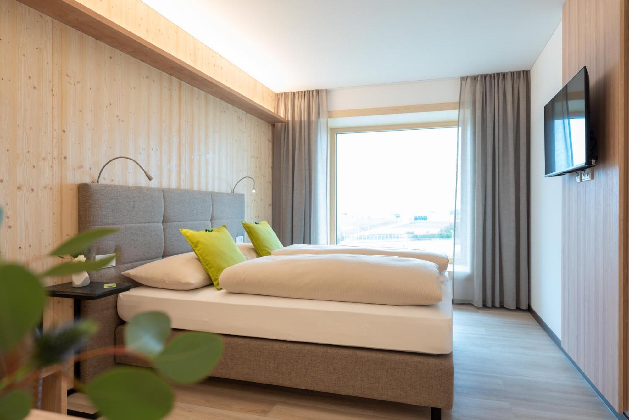 Eee Hotel Eberstalzell Bagian luar foto